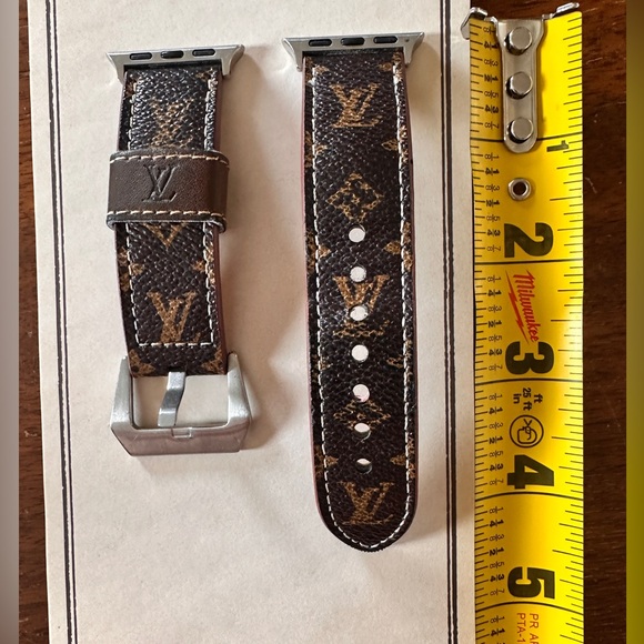 Designer Apple Watch Band 41mm Thick & Sturdy Unisex Brown Large Silver - Picture 5 of 10